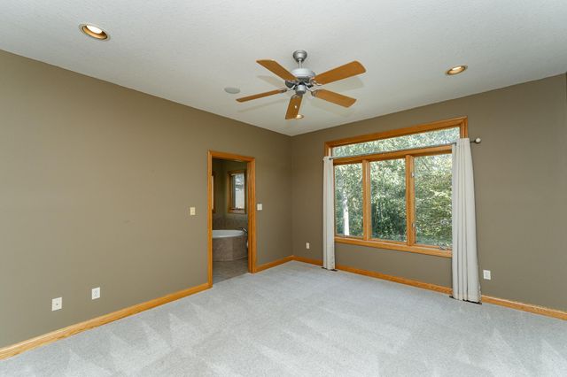 3752 Stone Point Drive NE, Rochester, MN 55906