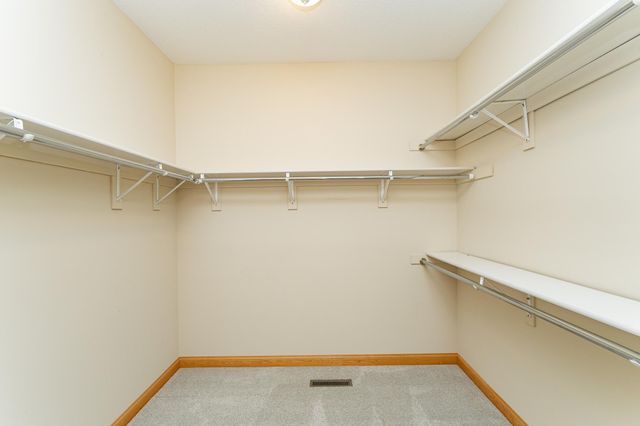 3752 Stone Point Drive NE, Rochester, MN 55906