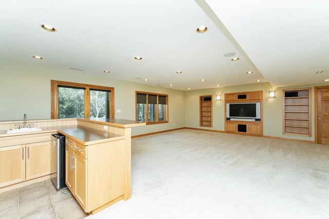 3752 Stone Point Drive NE, Rochester, MN 55906