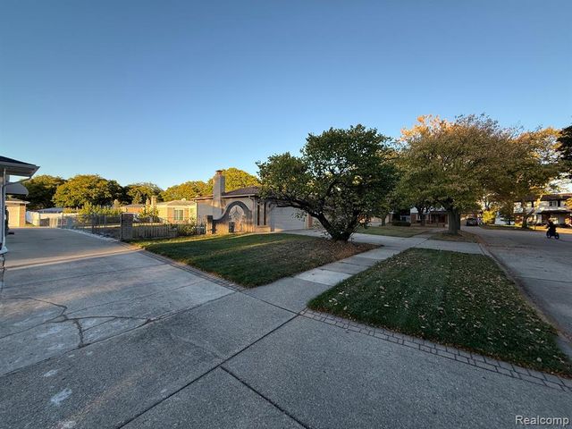 3069 Wolverine Drive, Troy, MI 48083