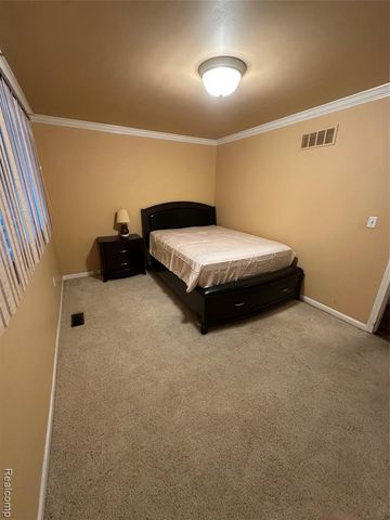 3069 Wolverine Drive, Troy, MI 48083