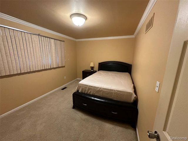 3069 Wolverine Drive, Troy, MI 48083