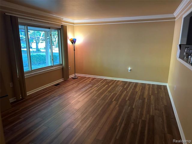 3069 Wolverine Drive, Troy, MI 48083