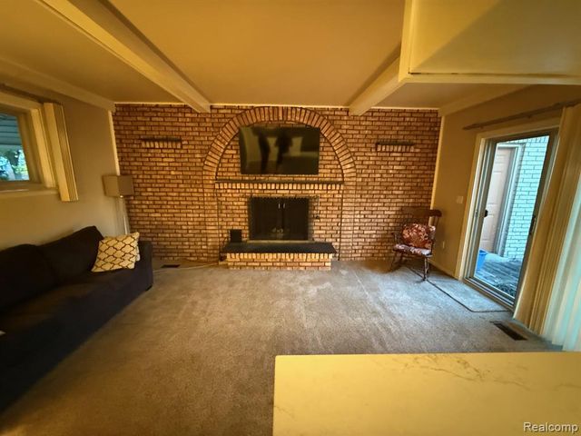 3069 Wolverine Drive, Troy, MI 48083