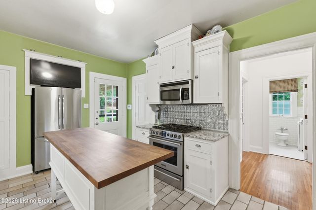 1226 Summit Ave, Louisville, KY 40204