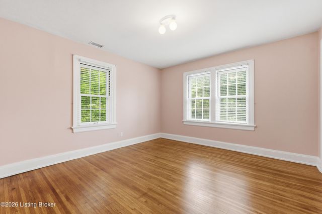 1226 Summit Ave, Louisville, KY 40204