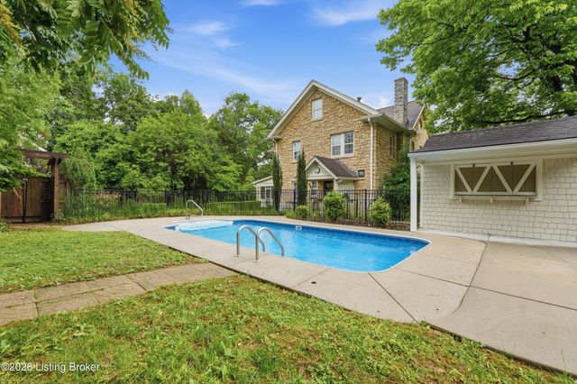 1226 Summit Ave, Louisville, KY 40204