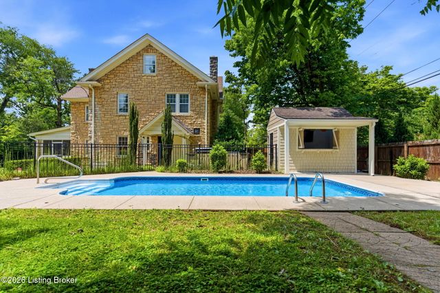 1226 Summit Ave, Louisville, KY 40204