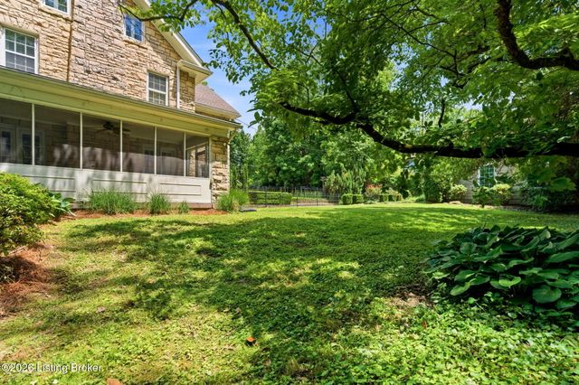 1226 Summit Ave, Louisville, KY 40204