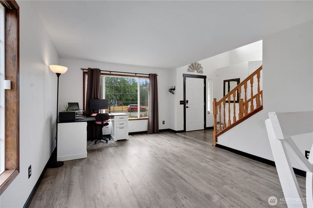 15604 253rd Avenue E, Buckley, WA 98321