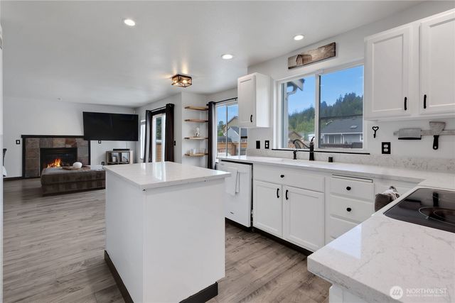 15604 253rd Avenue E, Buckley, WA 98321