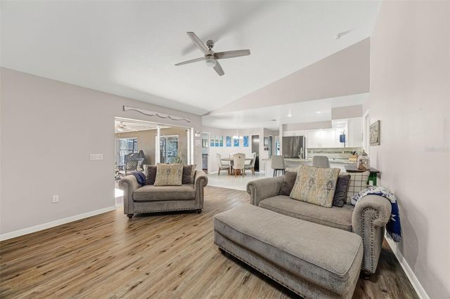 3006 SPRAWLING OAKS PLACE, Valrico, FL 33596