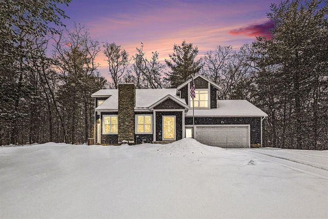 2779 E Holton Whitehall Road, Twin Lake, MI 49457