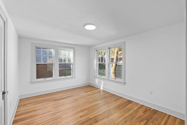 425 N Dellrose Ave, Wichita, KS 67208