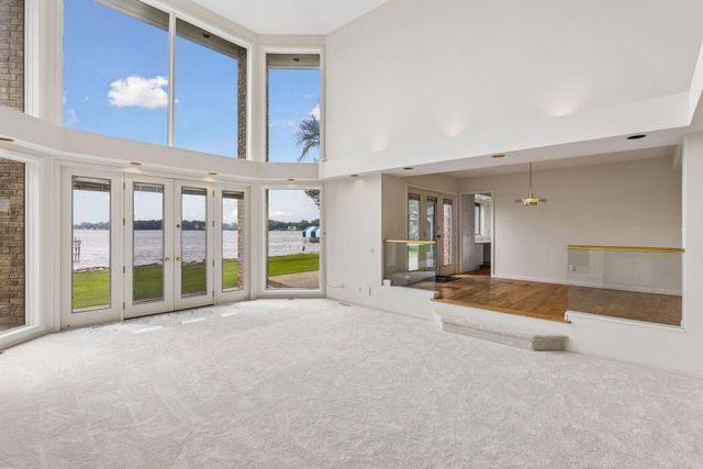 5360 Howards Point Road, Excelsior, MN 55331