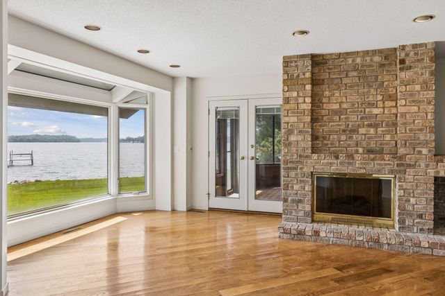 5360 Howards Point Road, Excelsior, MN 55331