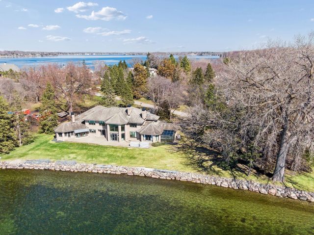 5360 Howards Point Road, Excelsior, MN 55331