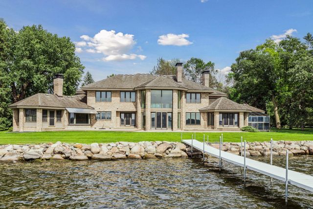 5360 Howards Point Road, Excelsior, MN 55331