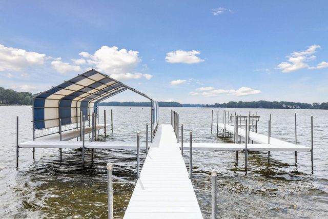 5360 Howards Point Road, Excelsior, MN 55331