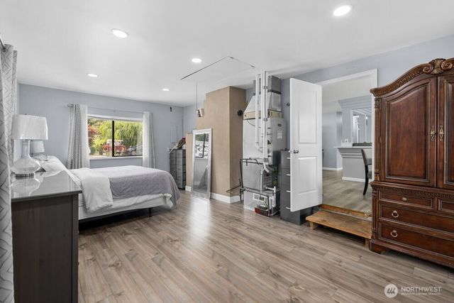 2406 NE 24th Street, Renton, WA 98056