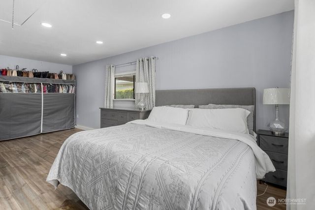 2406 NE 24th Street, Renton, WA 98056