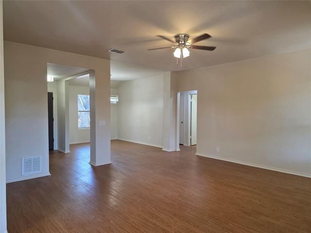 11602 Maybach DR, Del Valle, TX 78617