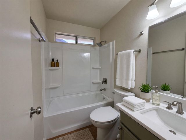 11602 Maybach DR, Del Valle, TX 78617