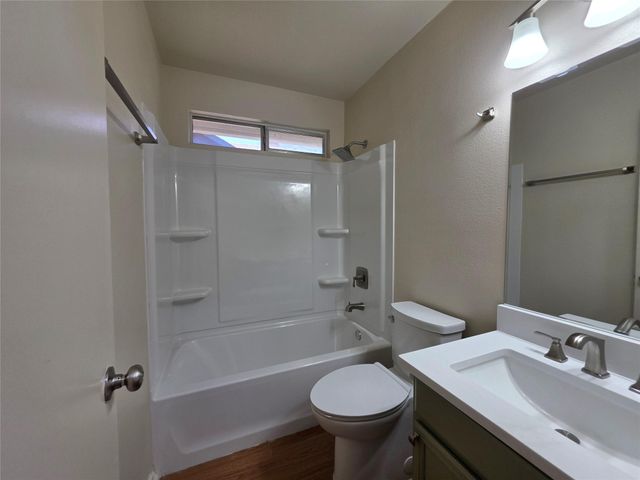 11602 Maybach DR, Del Valle, TX 78617