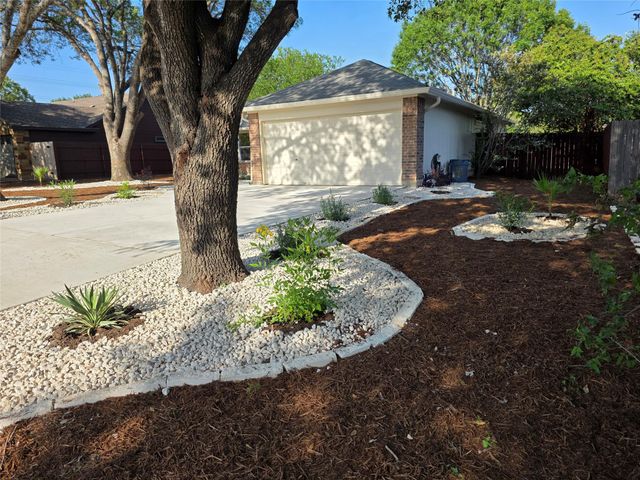 11602 Maybach DR, Del Valle, TX 78617