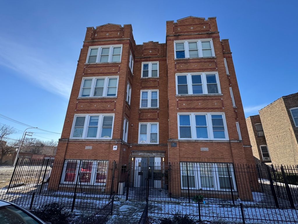 4407 W Adams Street, Chicago, IL 60624 — exterior
