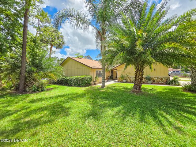 100 Sea Pines Circle, Daytona Beach, FL 32114
