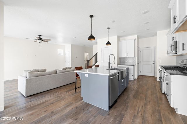 4688 W Camellia Lane, Cedar Hills, UT 84062