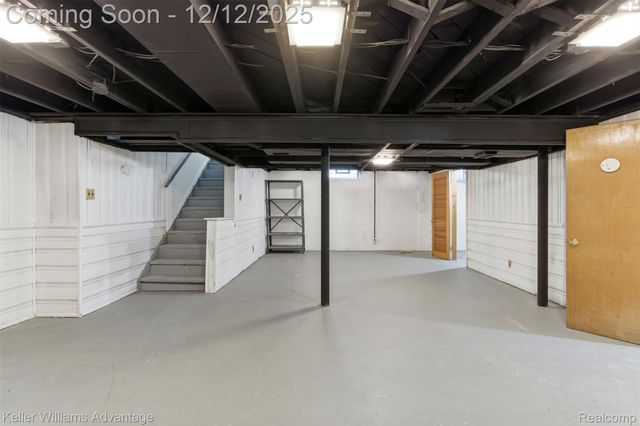 14221 W 10 Mile Road, Oak Park, MI 48237