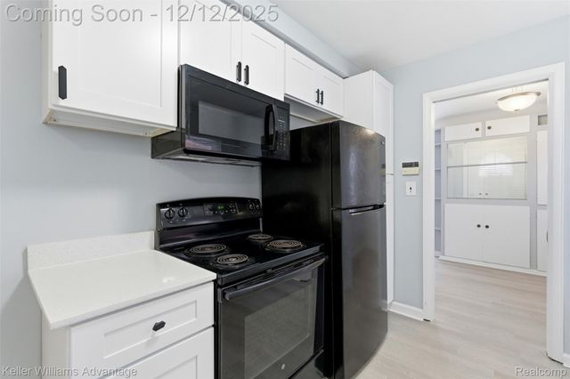 14221 W 10 Mile Road, Oak Park, MI 48237