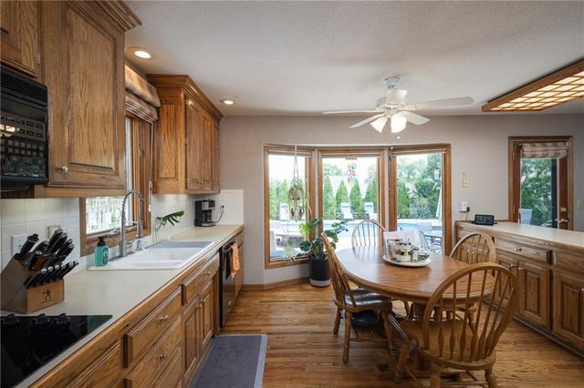 16516 E George Franklyn Drive, Independence, MO 64055