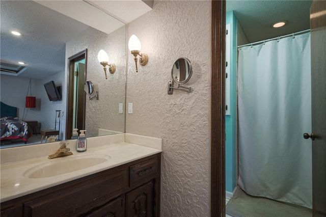 16516 E George Franklyn Drive, Independence, MO 64055