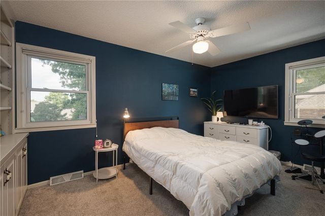 16516 E George Franklyn Drive, Independence, MO 64055
