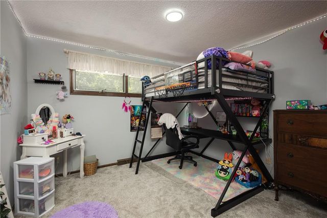 16516 E George Franklyn Drive, Independence, MO 64055