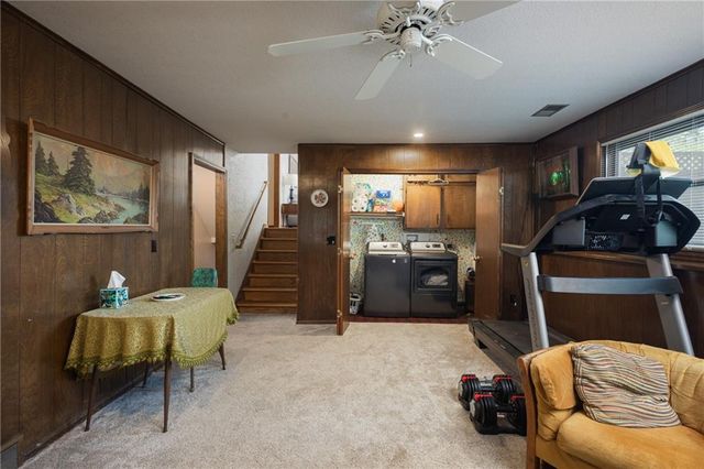 16516 E George Franklyn Drive, Independence, MO 64055