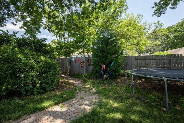 16516 E George Franklyn Drive, Independence, MO 64055