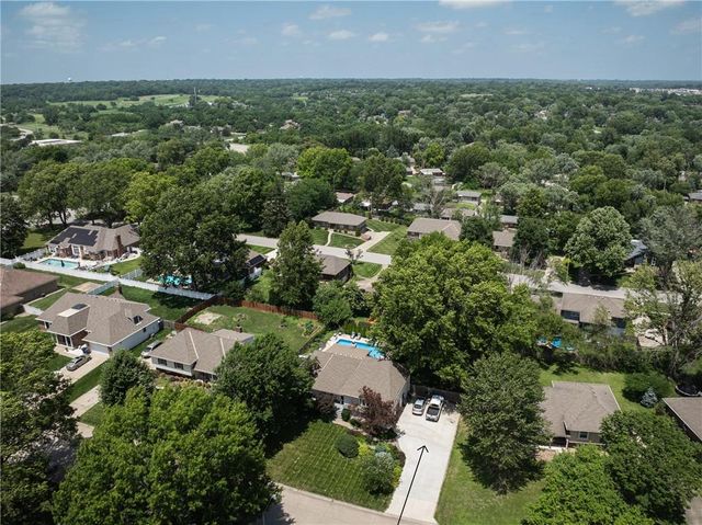 16516 E George Franklyn Drive, Independence, MO 64055