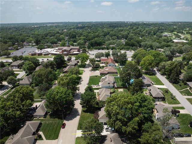 16516 E George Franklyn Drive, Independence, MO 64055