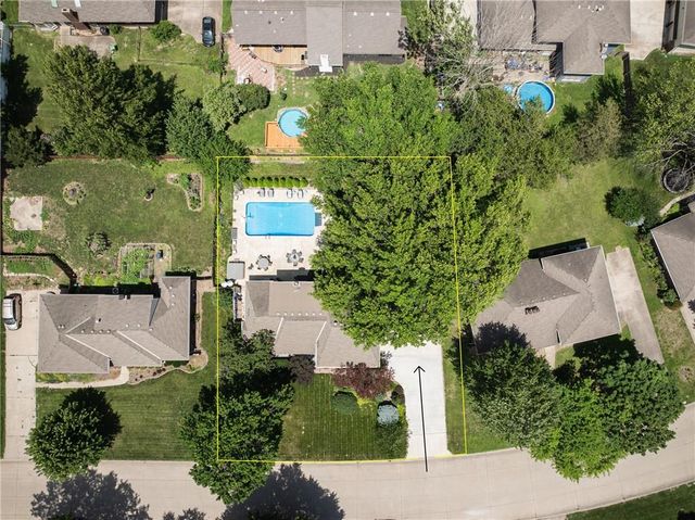 16516 E George Franklyn Drive, Independence, MO 64055