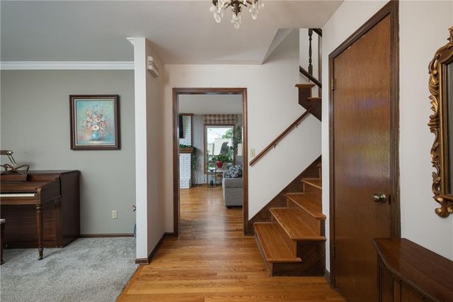16516 E George Franklyn Drive, Independence, MO 64055
