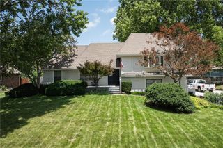 16516 E George Franklyn Drive, Independence, MO 64055