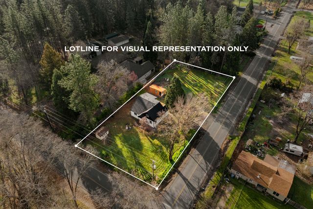 3237 De Woody Lane, Grants Pass, OR 97527