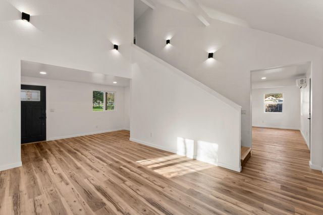 3237 De Woody Lane, Grants Pass, OR 97527