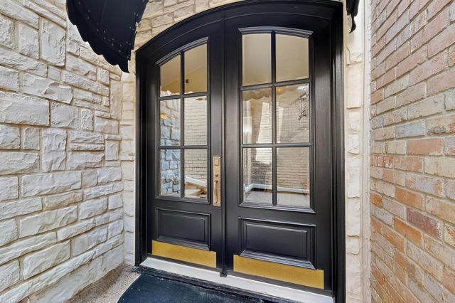 2627 Lakehill Lane, Carrollton, TX 75006