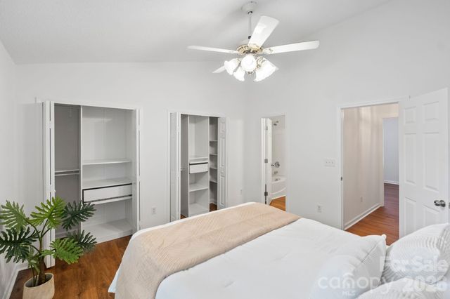 12318 Hennigan Place Lane, Charlotte, NC 28214