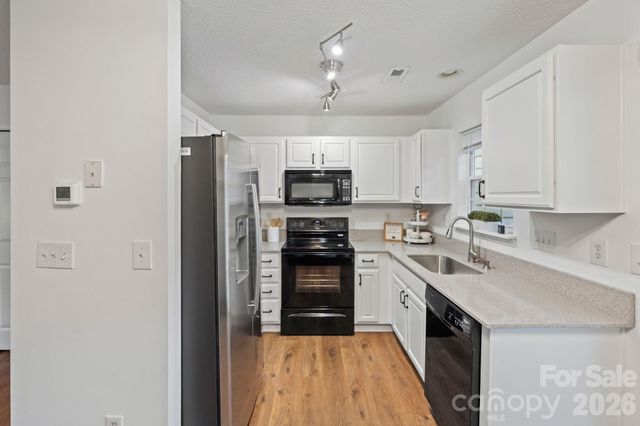 12318 Hennigan Place Lane, Charlotte, NC 28214